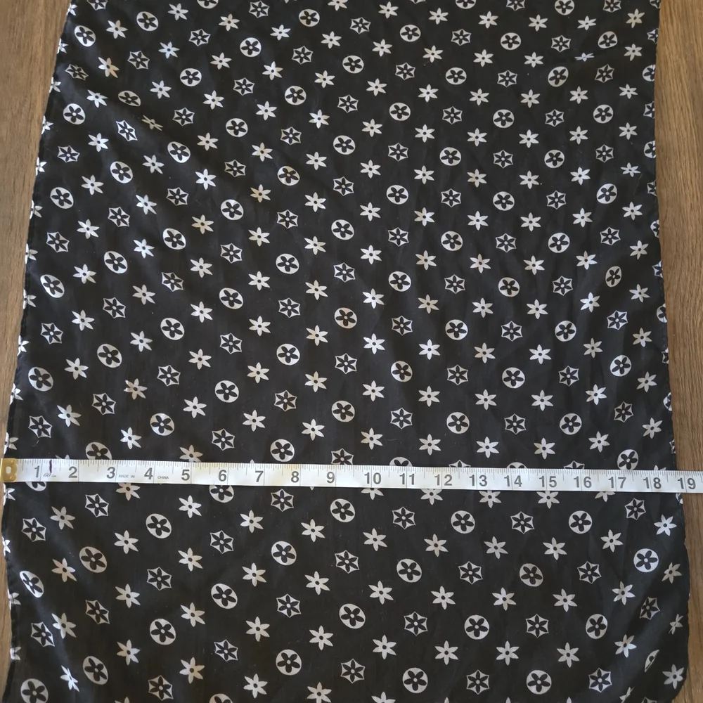 N/A lightweight black
